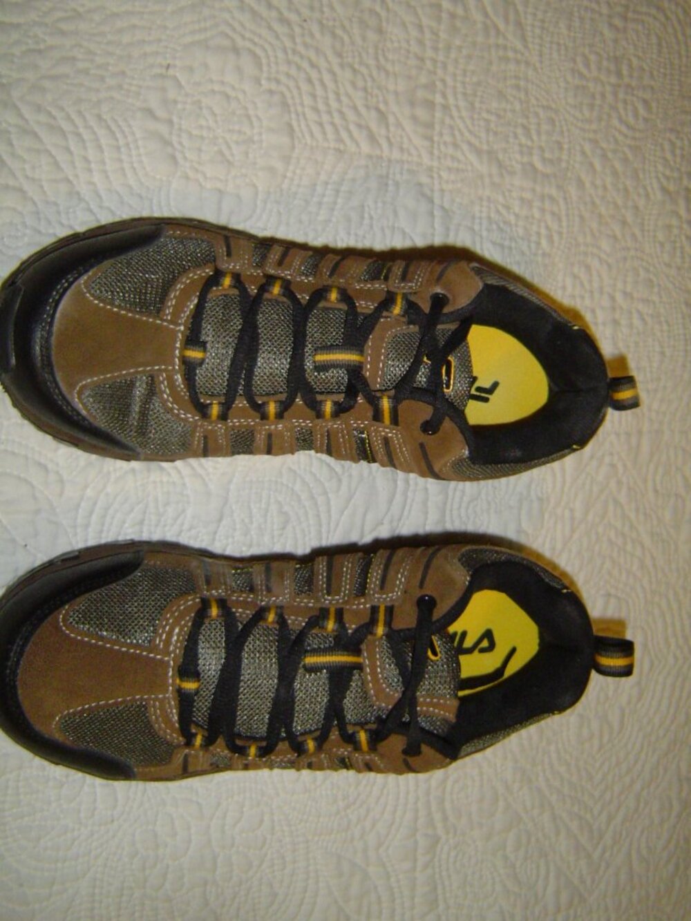 Fila Country Plus shoes, Size 9.5